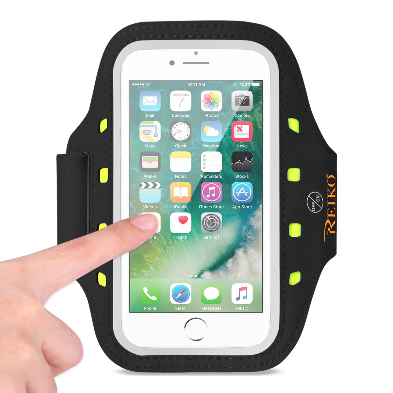 RUNNING SPORTS ARMBAND FOR 5 INCHES DEVICE WITH LED IN BLACK (5x5 INCHES)SAB05-UNI50BK - Ultra-Slim & Reliable
